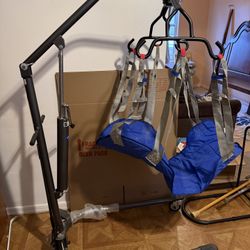 Gently Used Medline Hydraulic 400 Lift