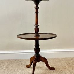 Antique English Victorian Mahogany 2-Tier Dumb Waiter, 1890s