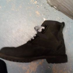 Size 12 Men's Timberland Black Boots For Hiking / Work
