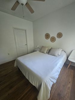 Bed Queen size