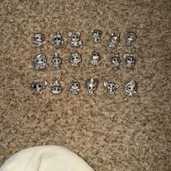 Disney Doorables Disney 100 Celebration of Wonder 18-piece Collectible