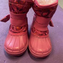 Girls Snow Boots Size 7/8