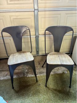 Metal and wood chairs.