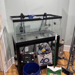 Fluval Fx4, 40 Gallon Tank With Stand 