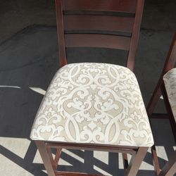 3 Like New, Sturdy, Countertop Height Stools