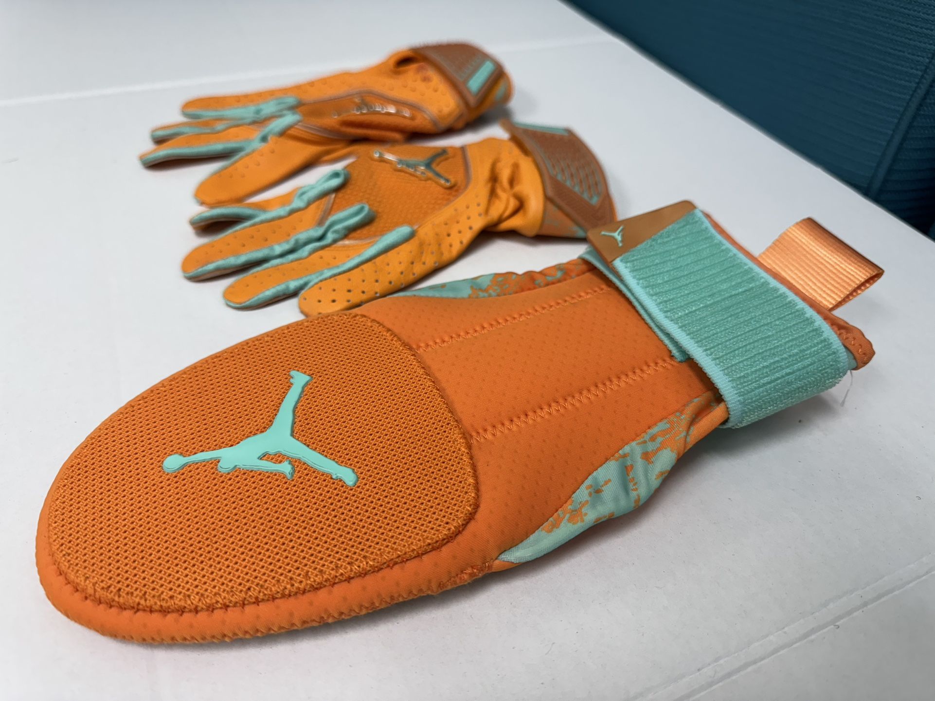 New Nike Air Jordan Baseball Batters batting gloves and sliding mitt combo