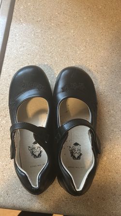 Girls school uniform shoes