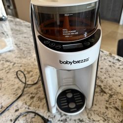 Baby Brezza Formula Pro