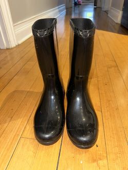 Kids Rain boot Ugg Size 4