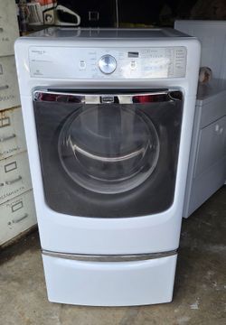 Dryer Electric Maytag With WARRANTY