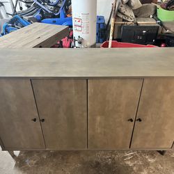 Cabinet With No Shelf’s 