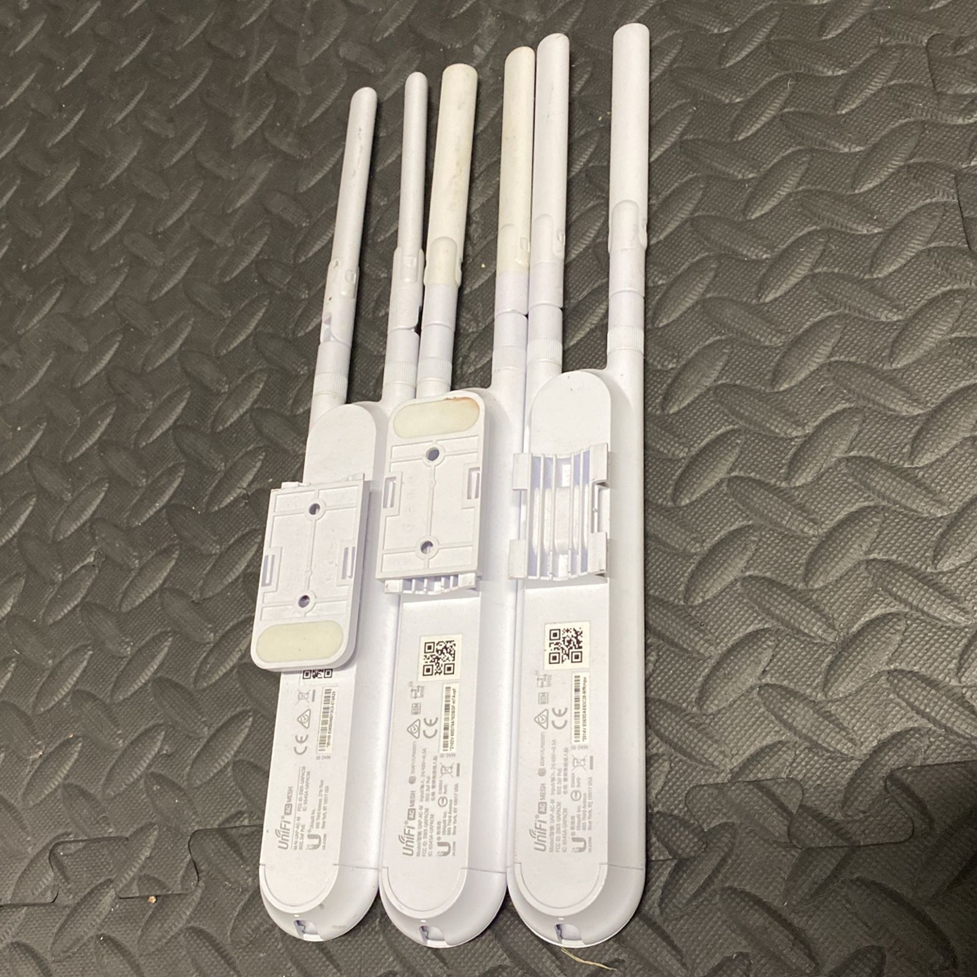 Unifi UAP-AC-M WiFi Access Points