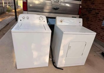 Set de lavadora y secadora marca Kenmore  funcionando bien $300 dlls.
