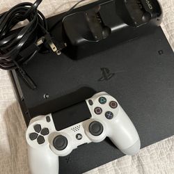 PS4 