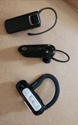 Bluetooth earbuds