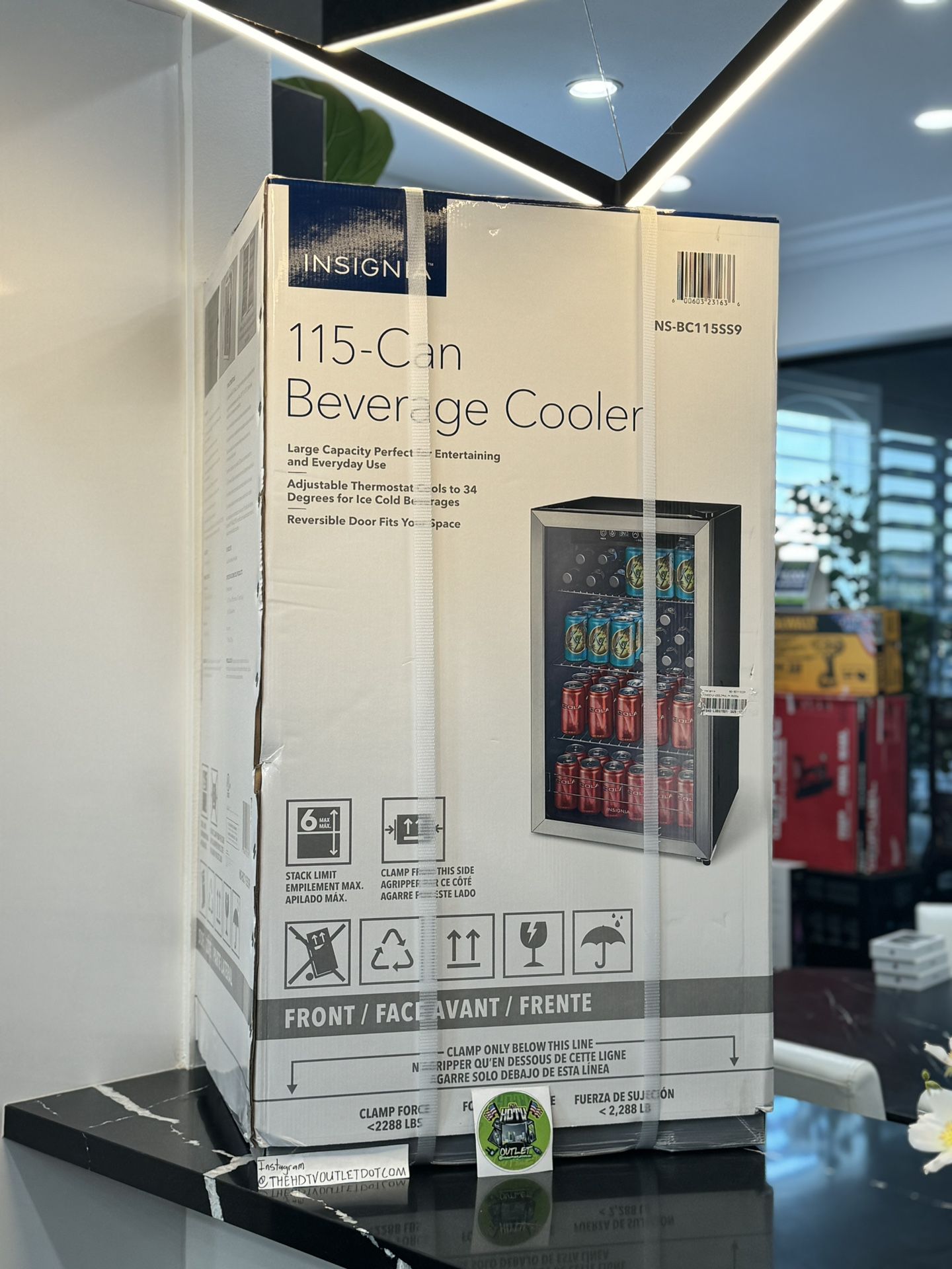 Insignia 115 Can Beverage Cooler 