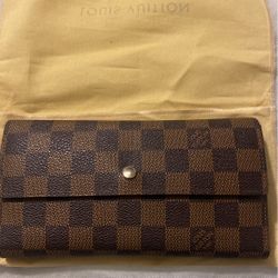 Authentic Louis Vuitton Wallet