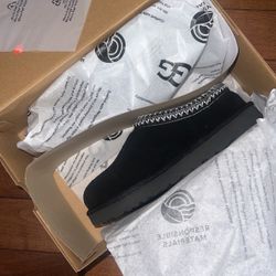 Ugg Women Black Tasman Size 7W