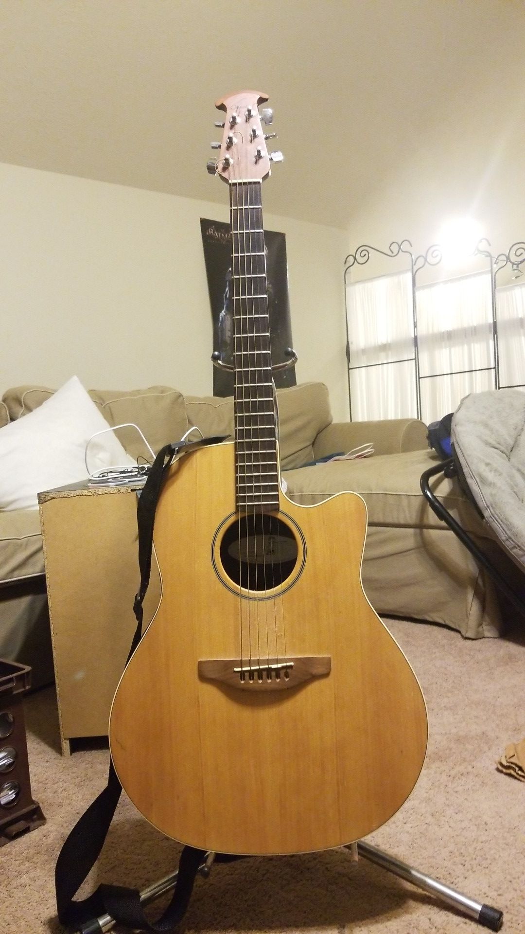 Ovation Yammaha Balladeer special s861 electric acustic and guitar stand
