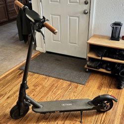 Jetson Quest Electric Scooter 