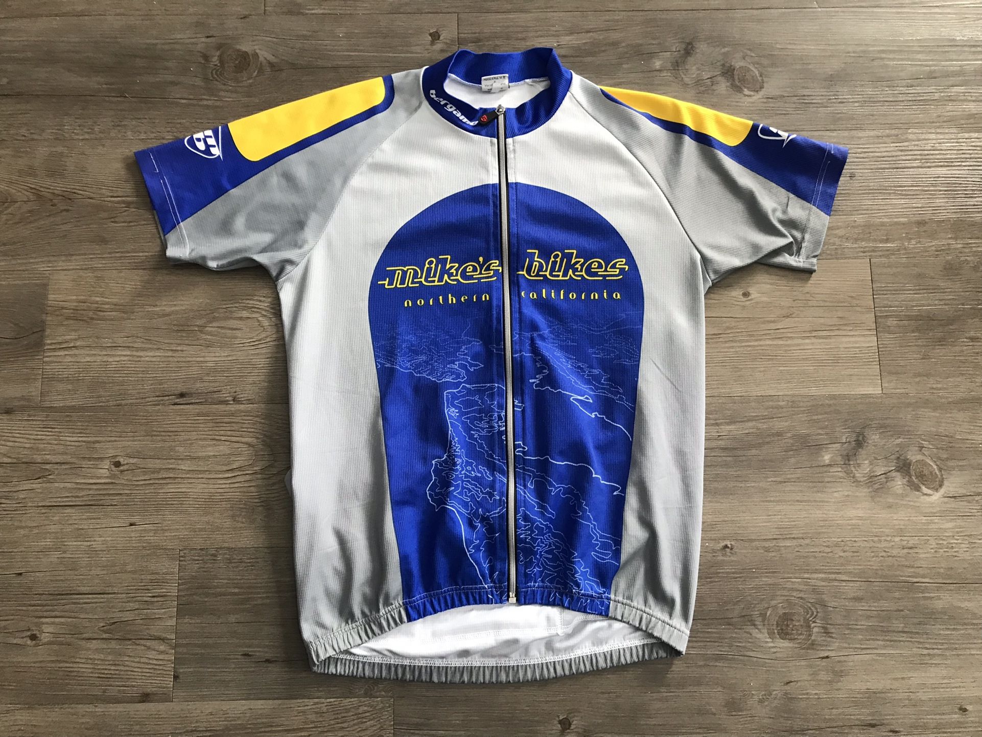 Mike’s Bikes Cycling Jersey - Medium