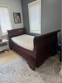 Ethan Allen twin bed with trundle