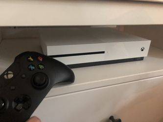 Xbox ONE S with controller and games