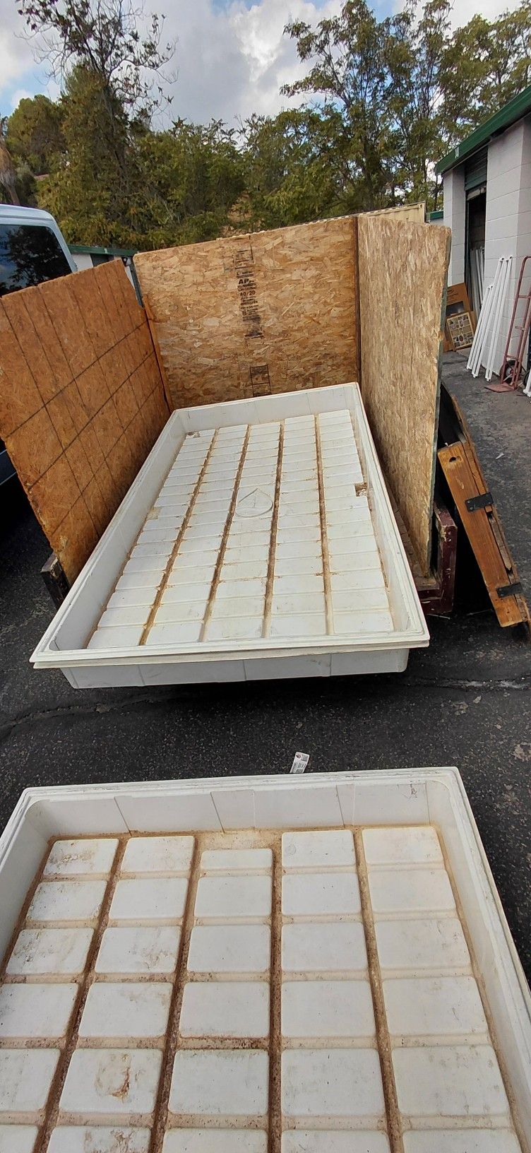 Hydroponic Grow Trays