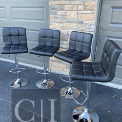 New 4 Black Bar Stools 