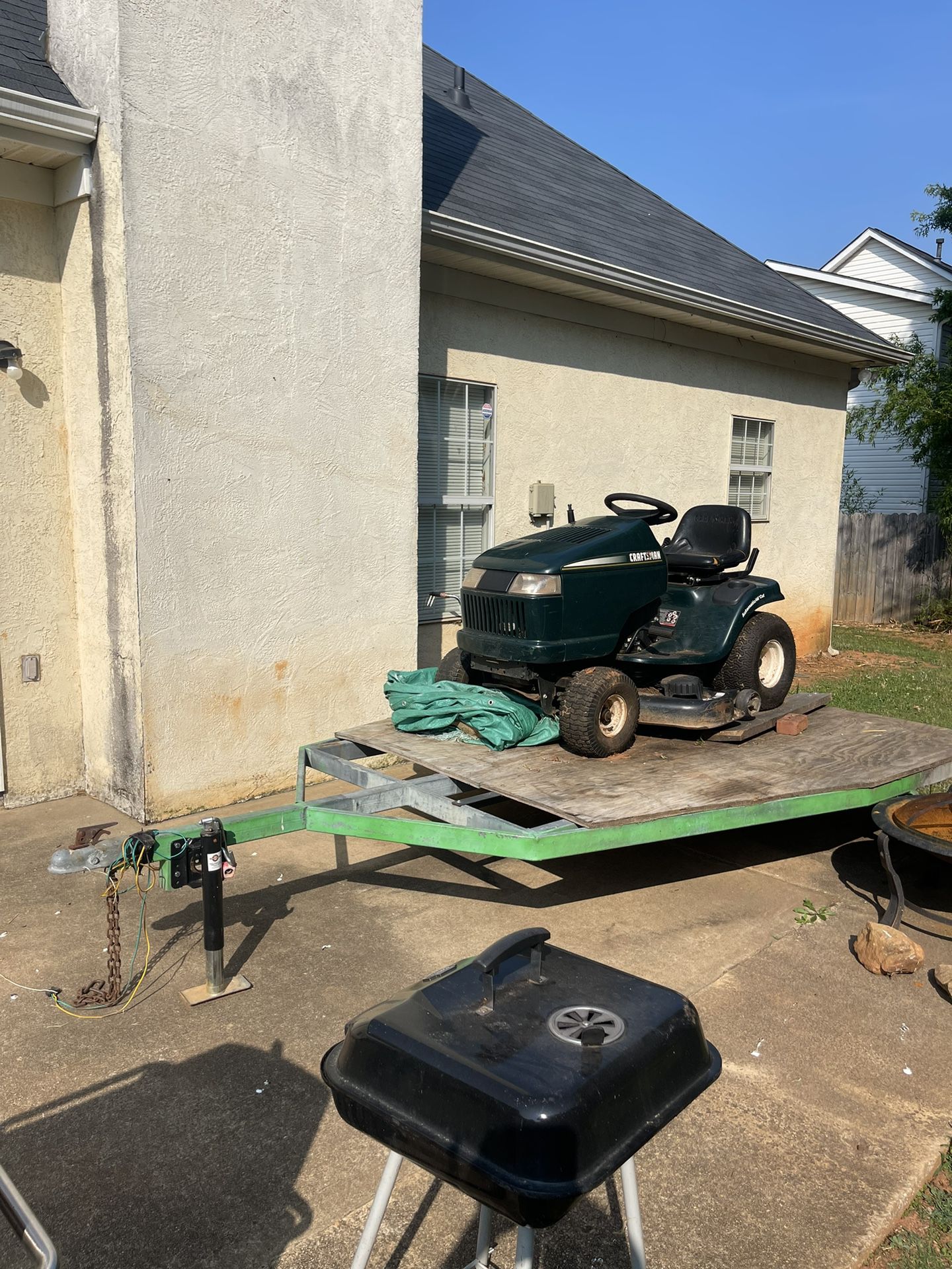 Riding Mowers And Trailer