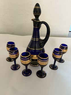 Decanter With Glasses