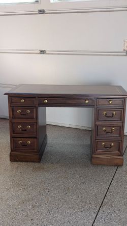 Sligh Executive Desk