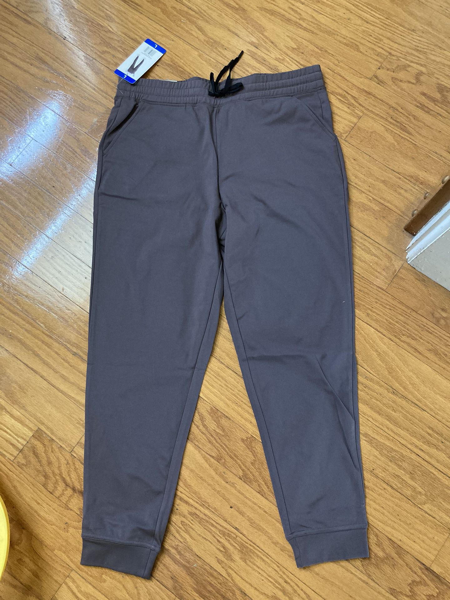 NWT 32 Degrees Women Jogger with side pockets size L