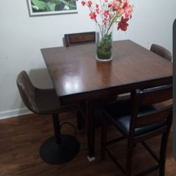 Dinning Room Table 