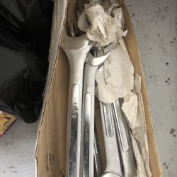 MEGA SIZED WRENCHES