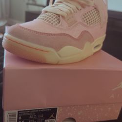 WMNS Jordan 4’s 
