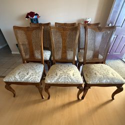 Dinning Table With 6 Chairs