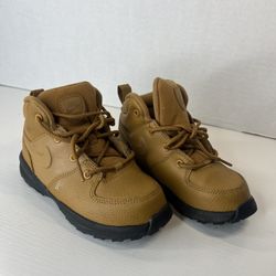 Nike Manoa Kids Boots Size 10C