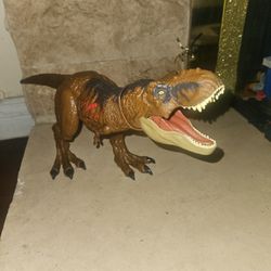 T-Rex dinosaur Jurassic World Camp