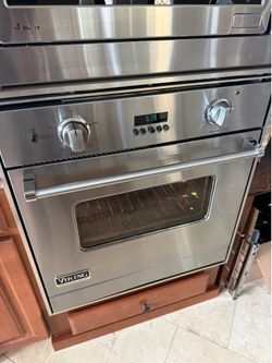 Viking professional gas wall oven 27”