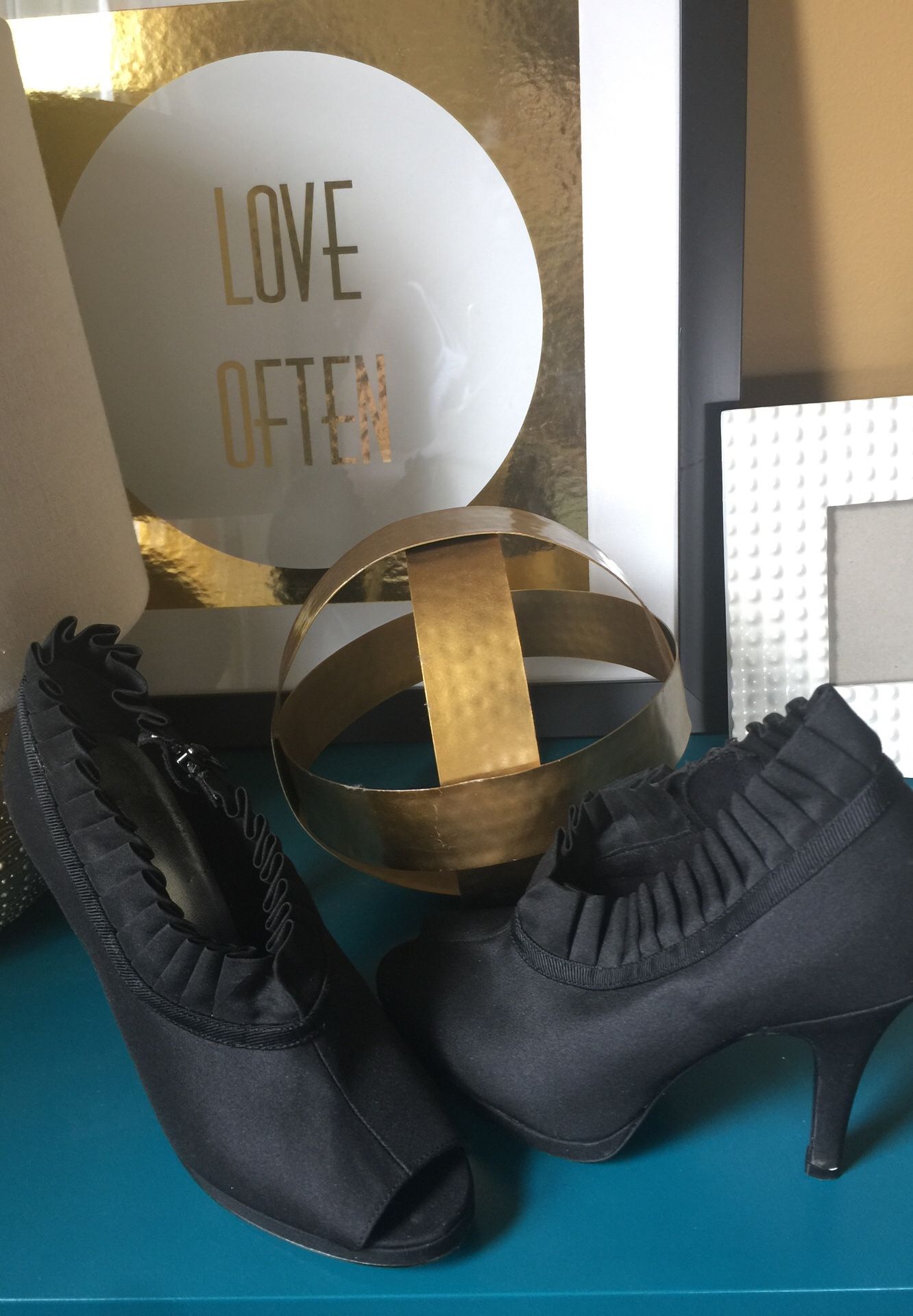 Black peep toe bootie
