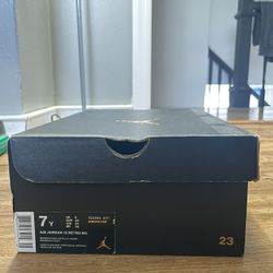 Jordan 12 Bordeaux 