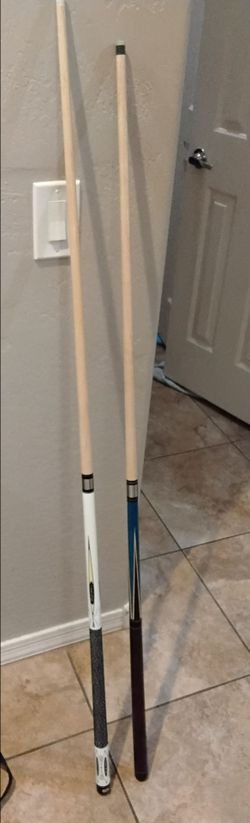 (2) Pool Cues with a (2) Pool cue hard case, 1 3-piece 25oz heavy hitter breaker / jump stick, 1 19oz Canadian maple 2-piece stick