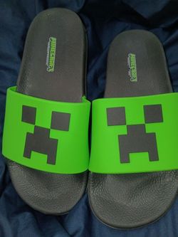 Minecraft Creeper Slide Sandals