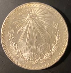 Silver- 1932 Un Peso World Coin-Mex