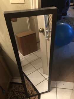 Mirrior with jewlary cabinet