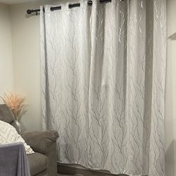 8  Living Room Curtains 