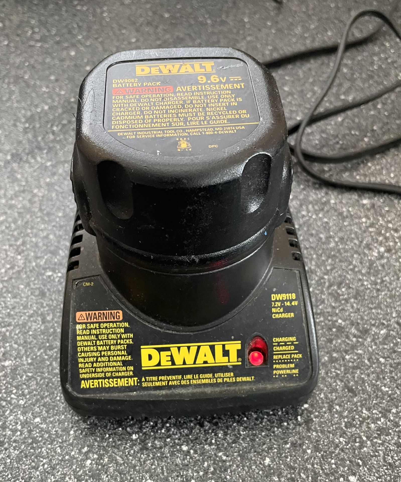 DEWALT 7.2V -14.4V Battery Charger Only 