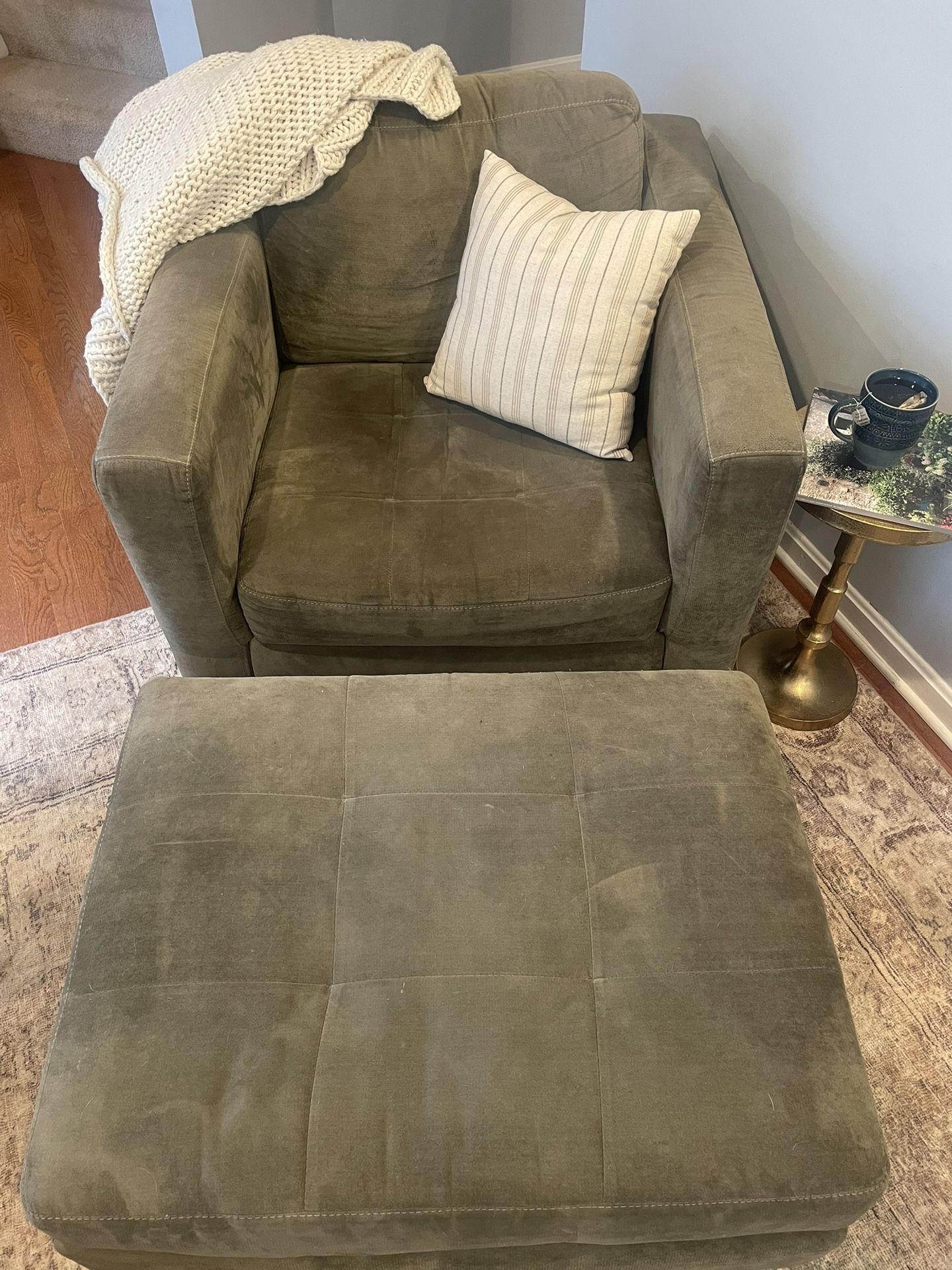 Green Oversized Chair & Ottoman