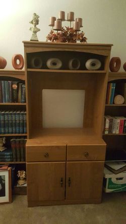 LARGE TV SHELF